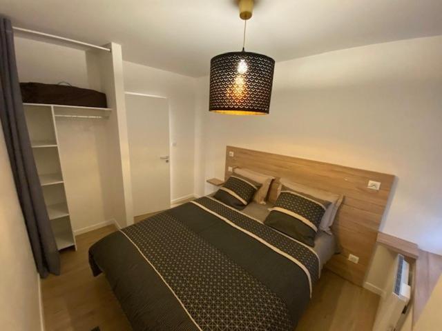 Residence Gaby & Tom 4 Etoiles คองเทร็กเซวิลล์ ภายนอก รูปภาพ