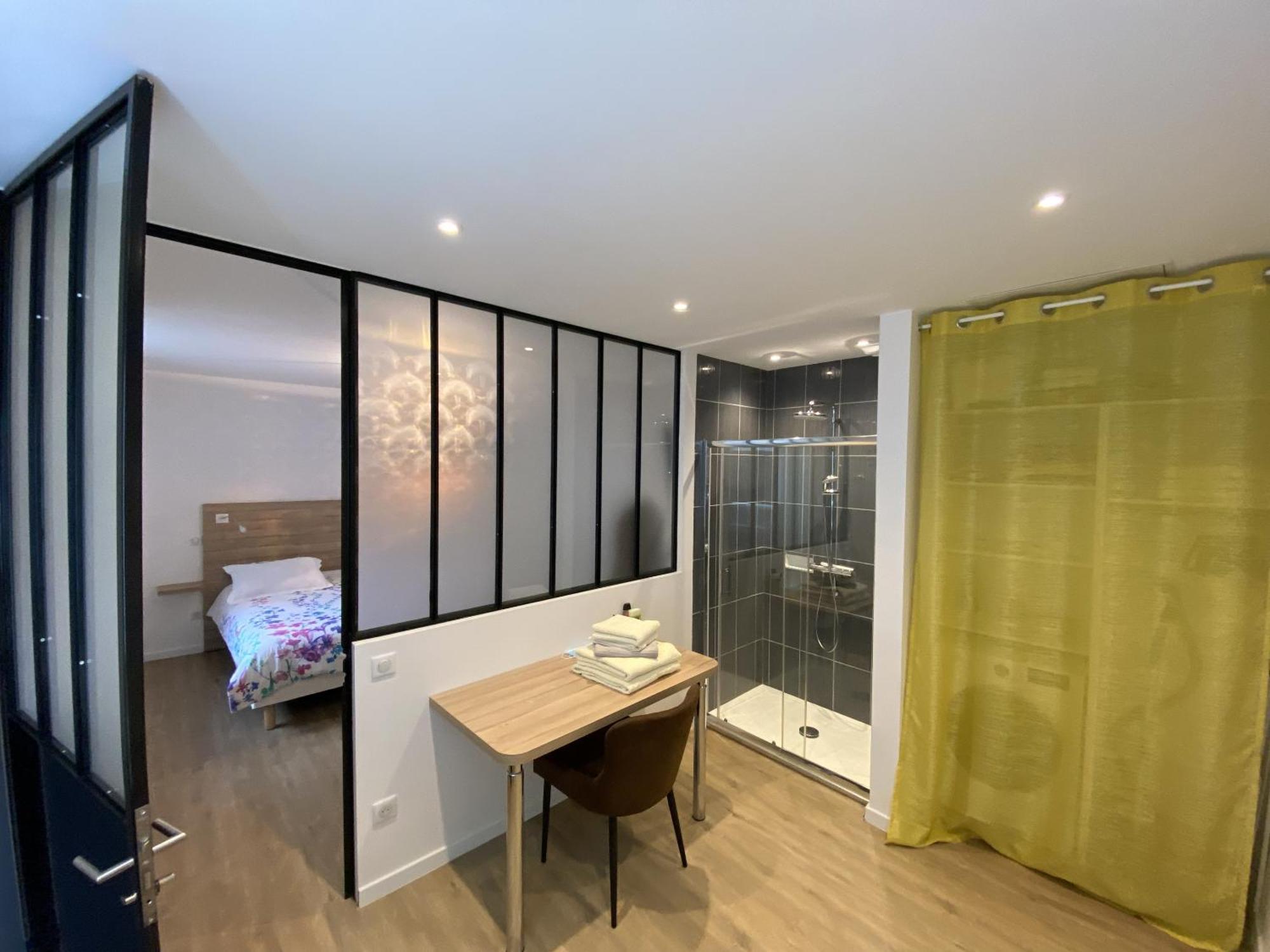 Residence Gaby & Tom 4 Etoiles คองเทร็กเซวิลล์ ห้อง รูปภาพ